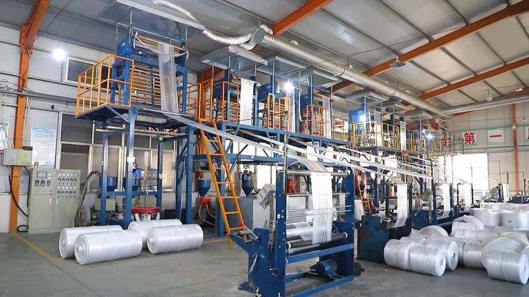 Custom poly mailers film extrusion production