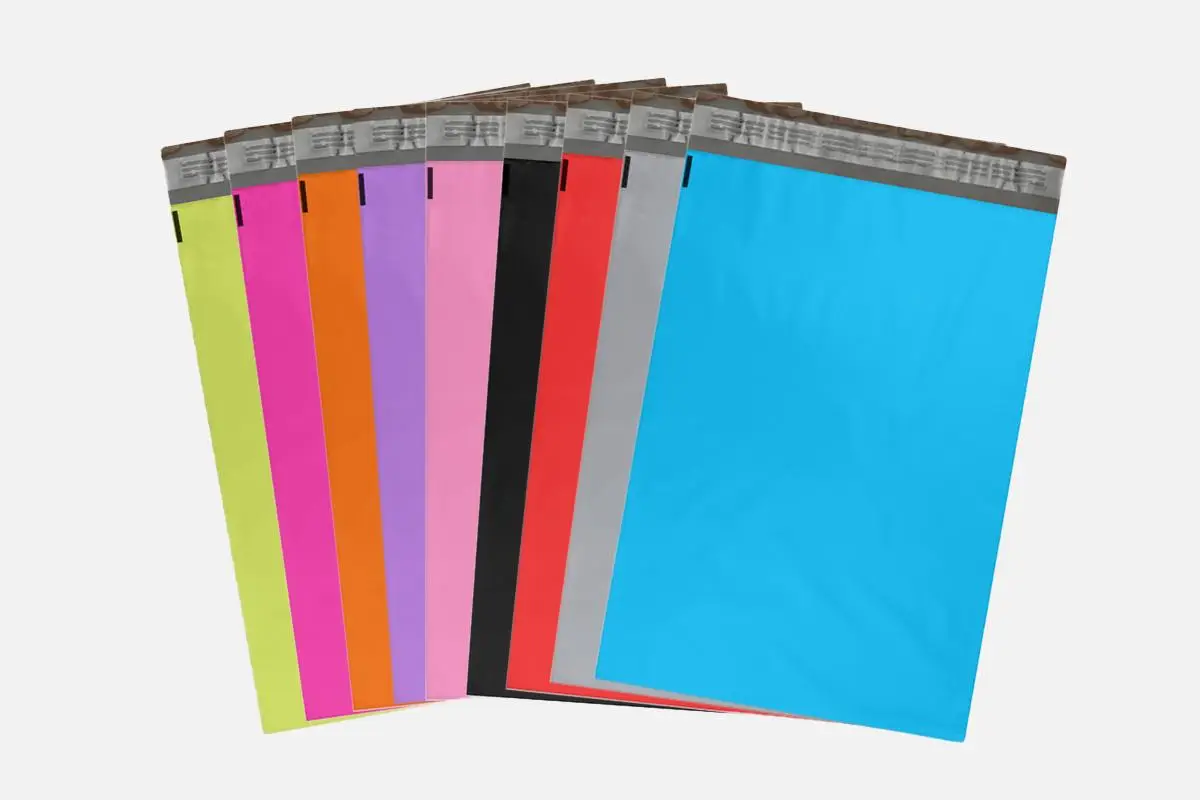 Custom poly mailers size material and printing options selection